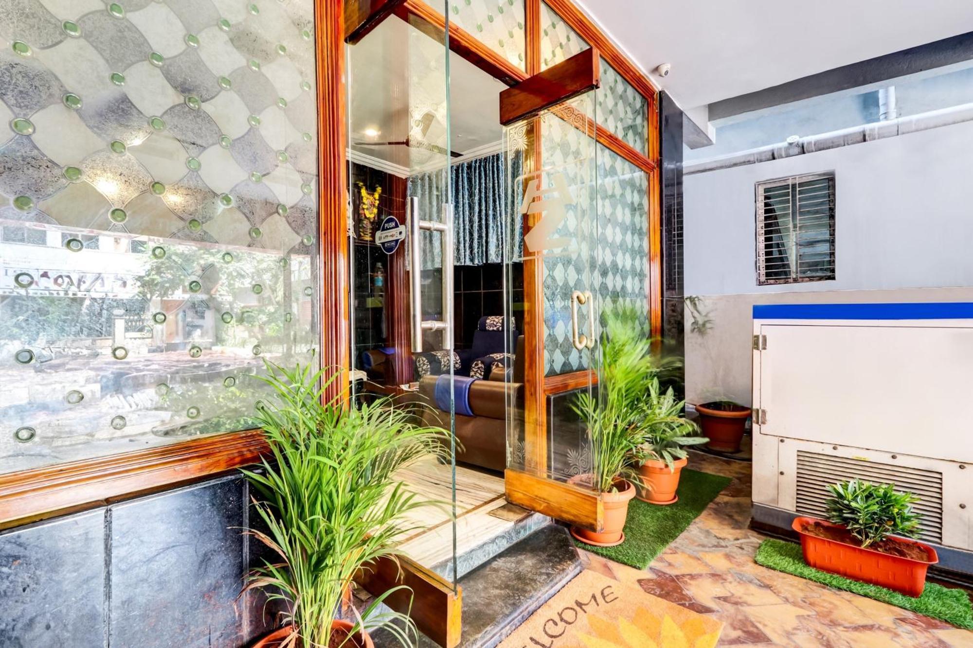 Hotel O Hanuman Pet Near Railway Station Виджаявада Экстерьер фото