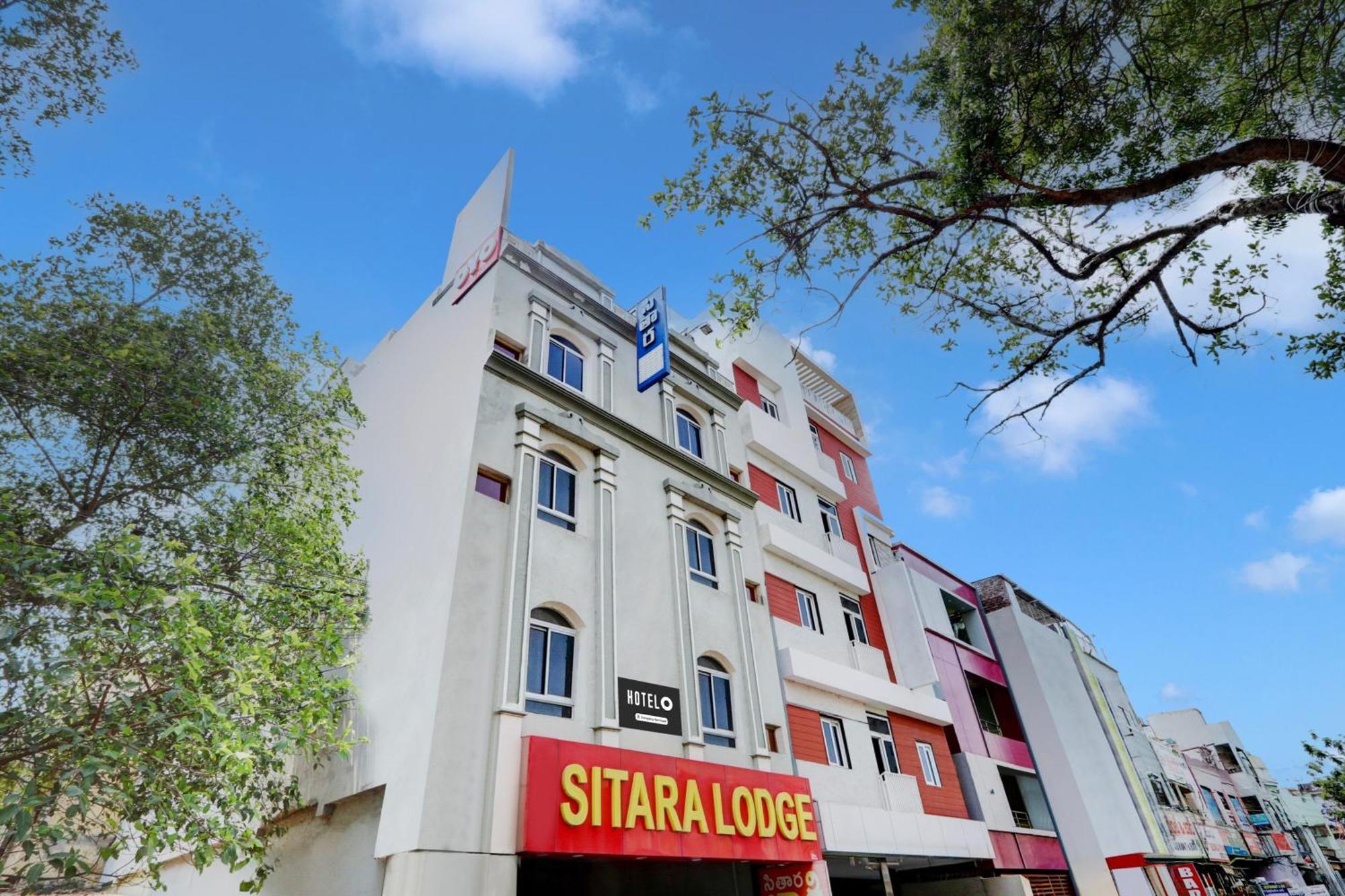 Hotel O Hanuman Pet Near Railway Station Виджаявада Экстерьер фото