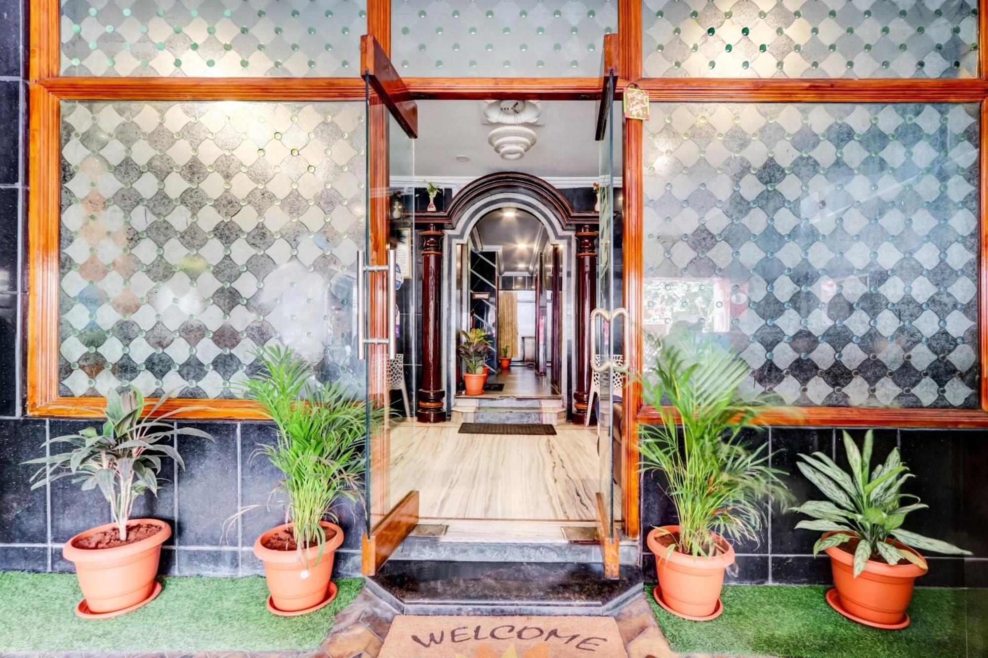 Hotel O Hanuman Pet Near Railway Station Виджаявада Экстерьер фото