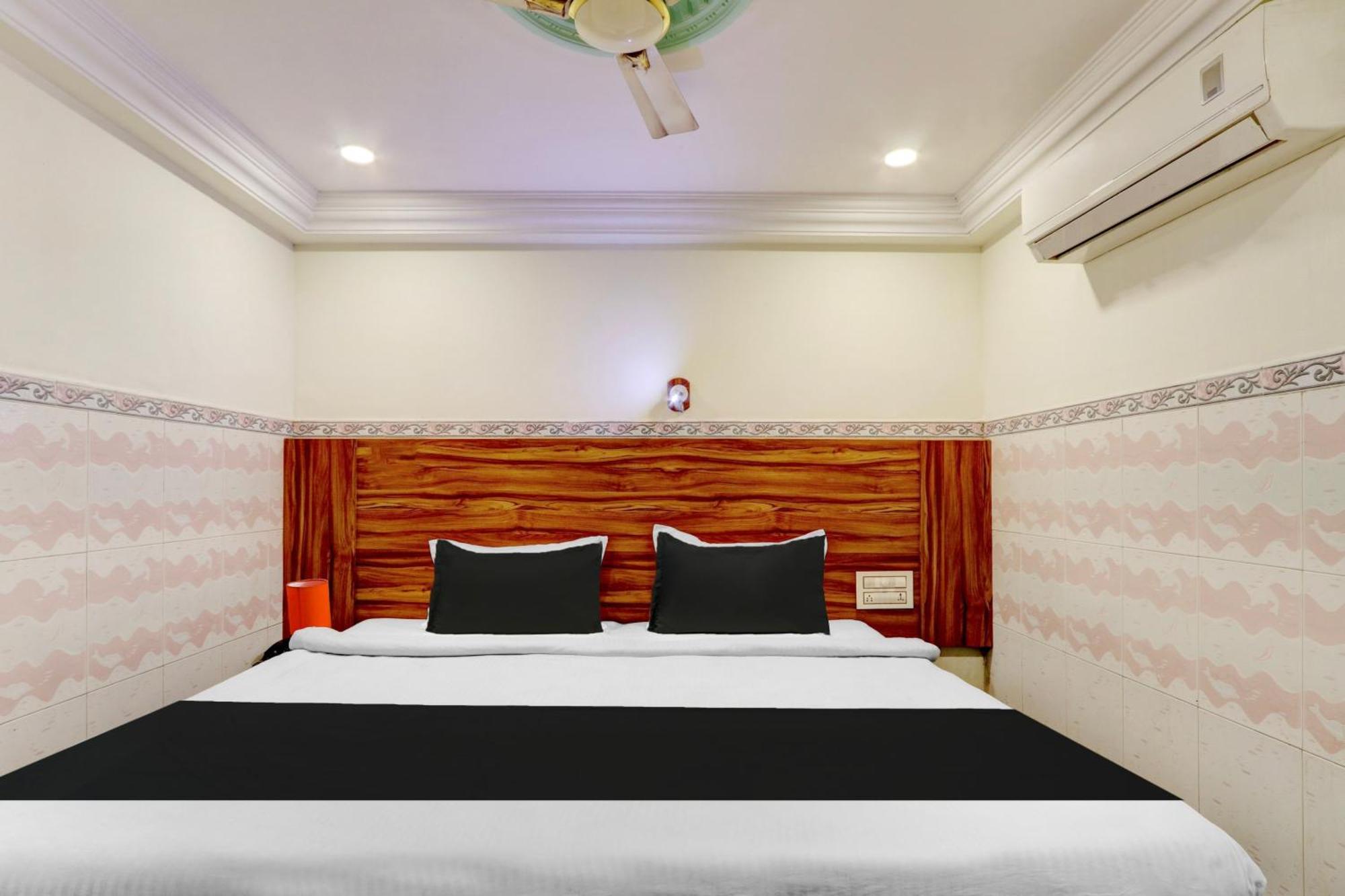 Hotel O Hanuman Pet Near Railway Station Виджаявада Экстерьер фото