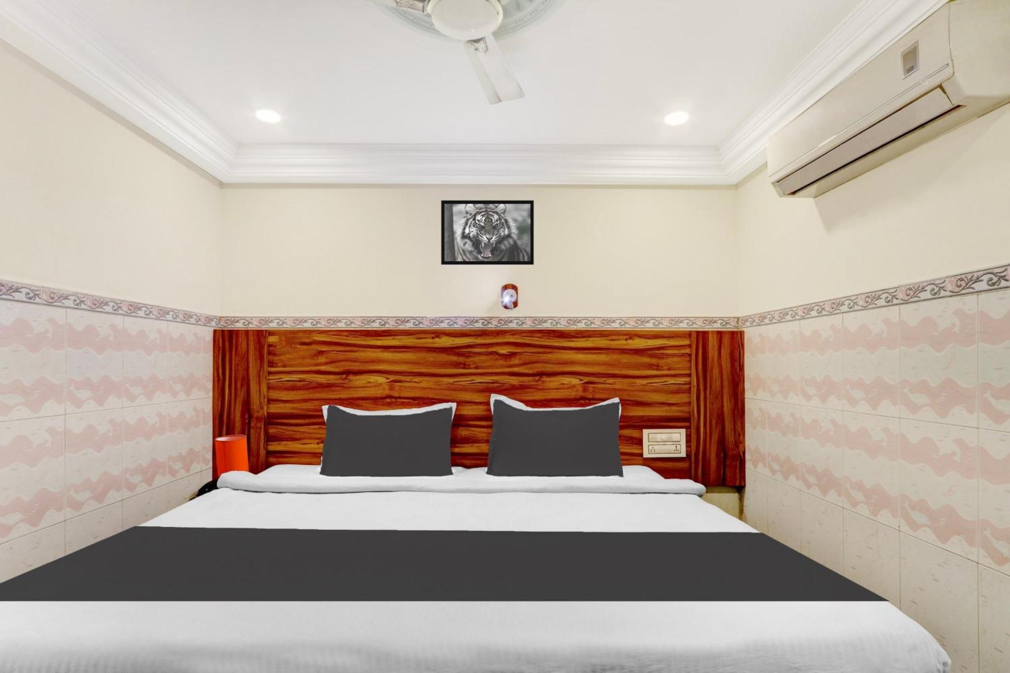 Hotel O Hanuman Pet Near Railway Station Виджаявада Экстерьер фото