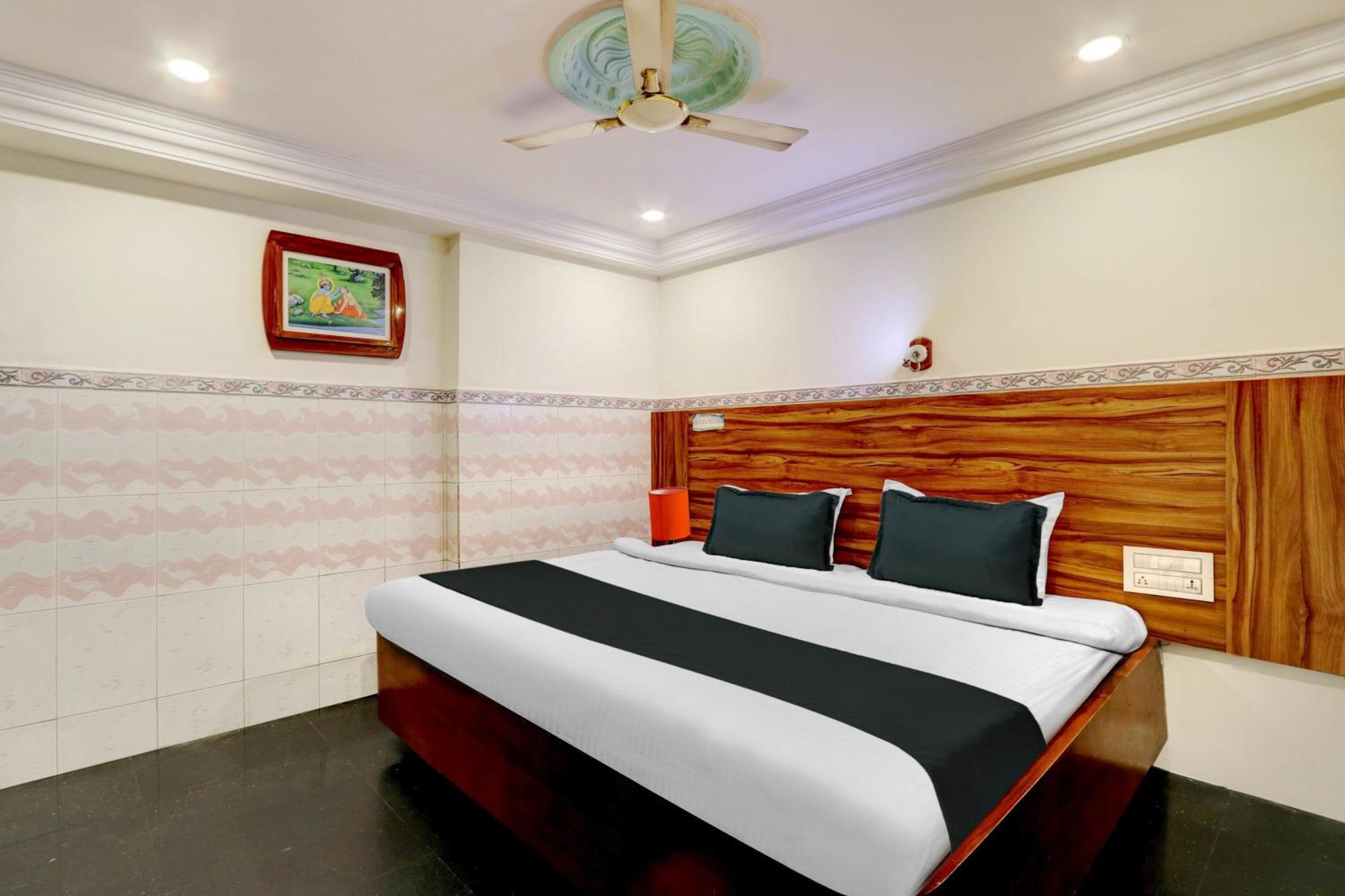 Hotel O Hanuman Pet Near Railway Station Виджаявада Экстерьер фото